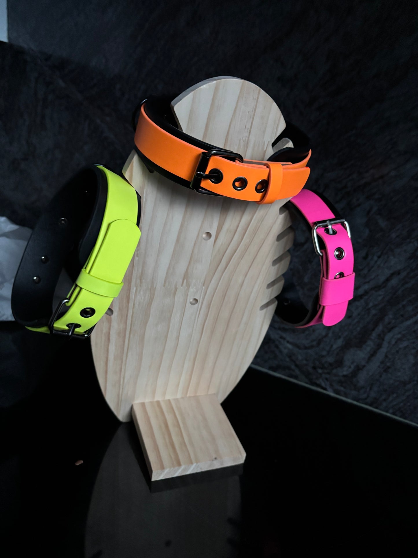 Fluo Black Choker