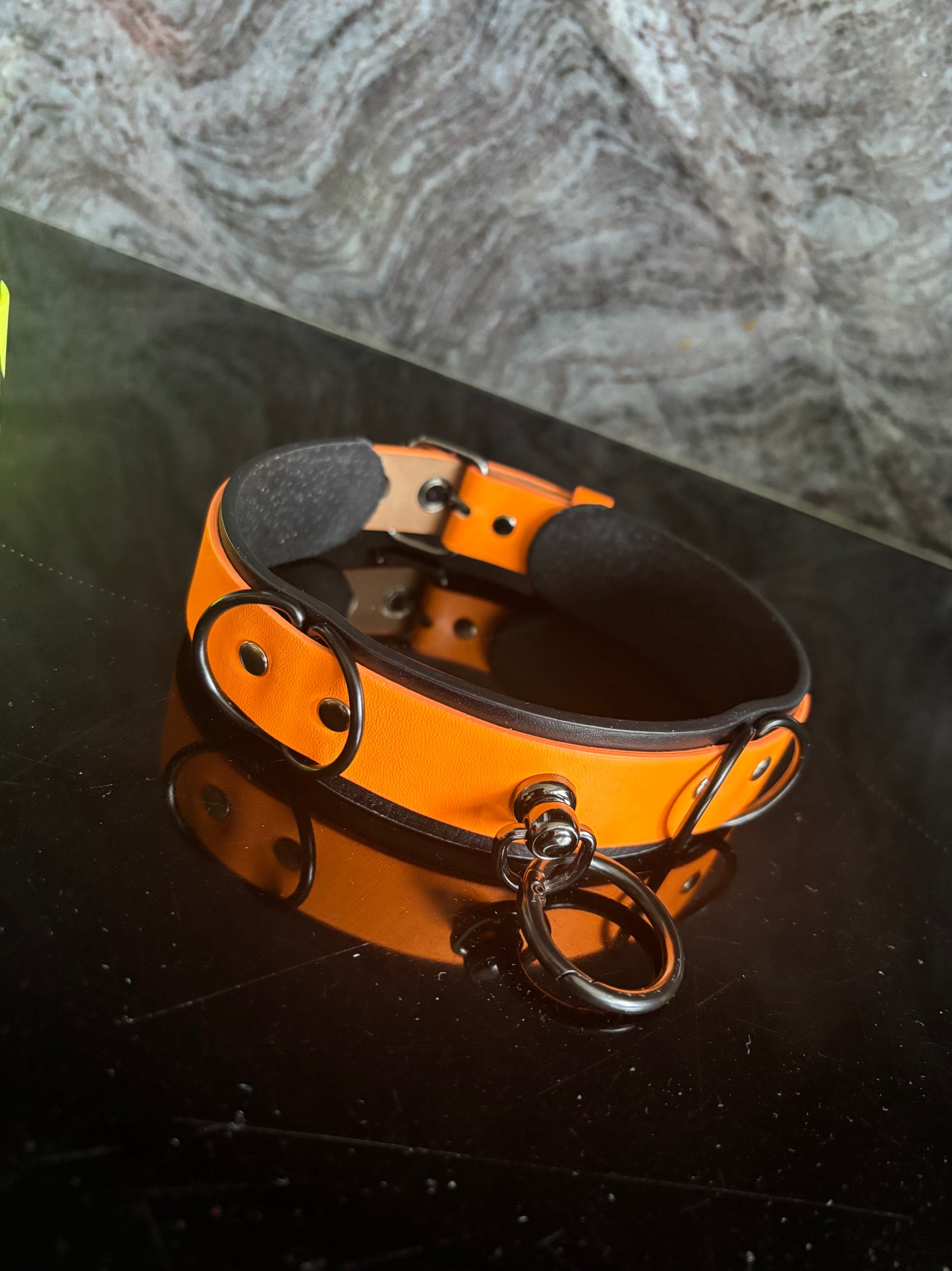 Fluo Black Choker