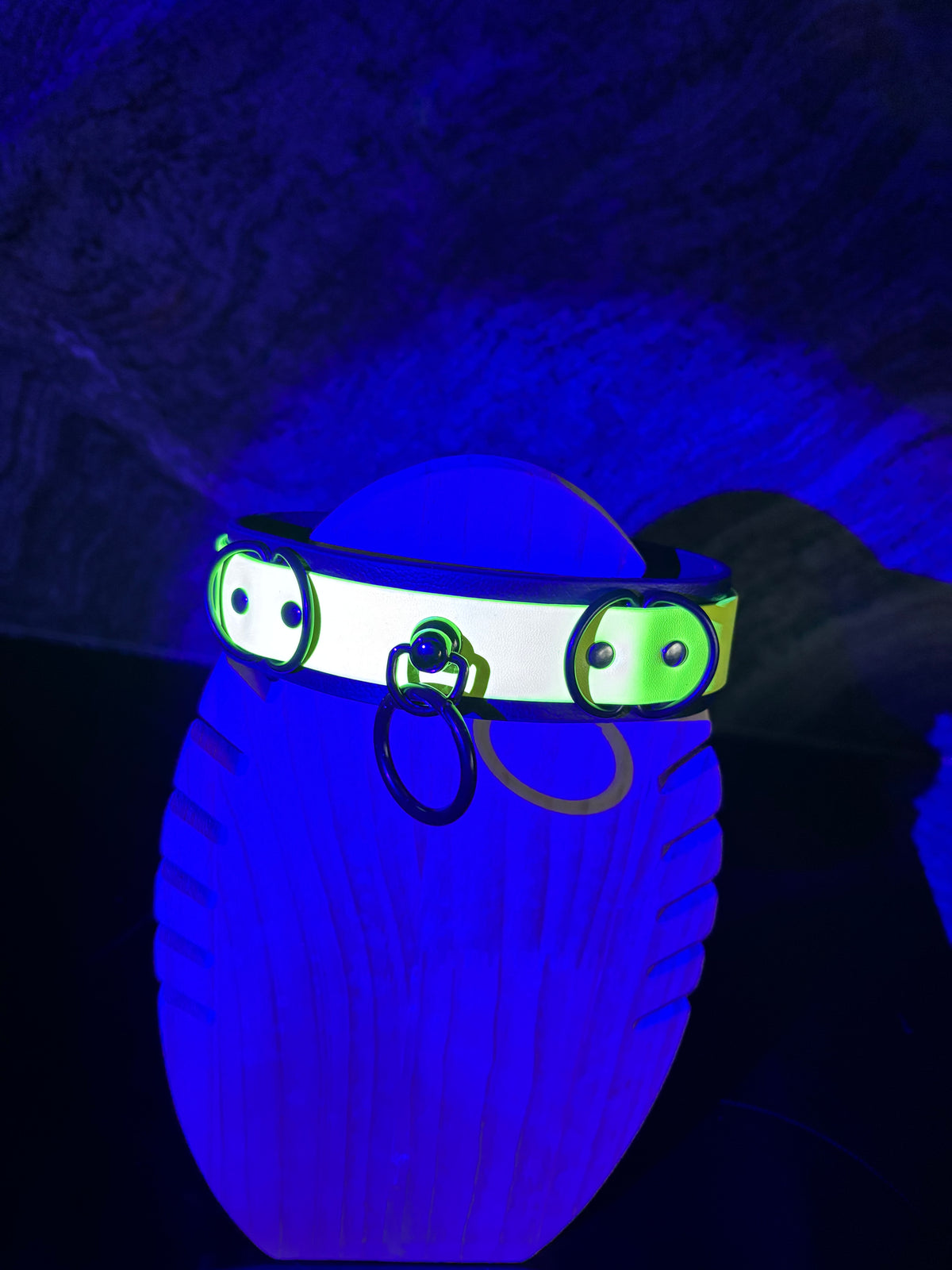 Fluo Black Choker