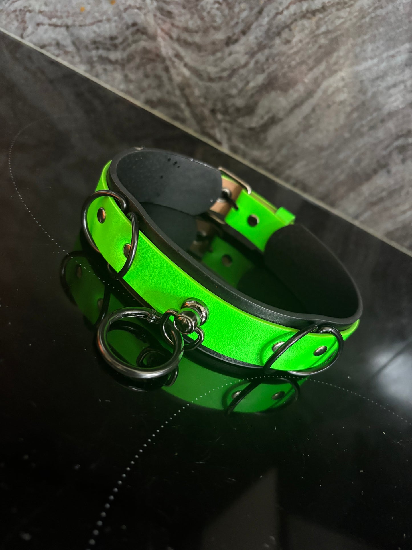 Fluo Black Choker